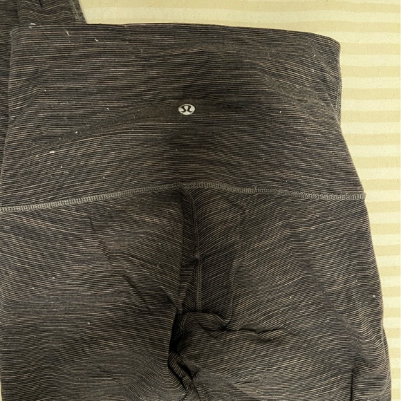 Lululemon leggings - Picture 3 of 3
